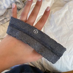 Lululemon headband—worn once, had washed